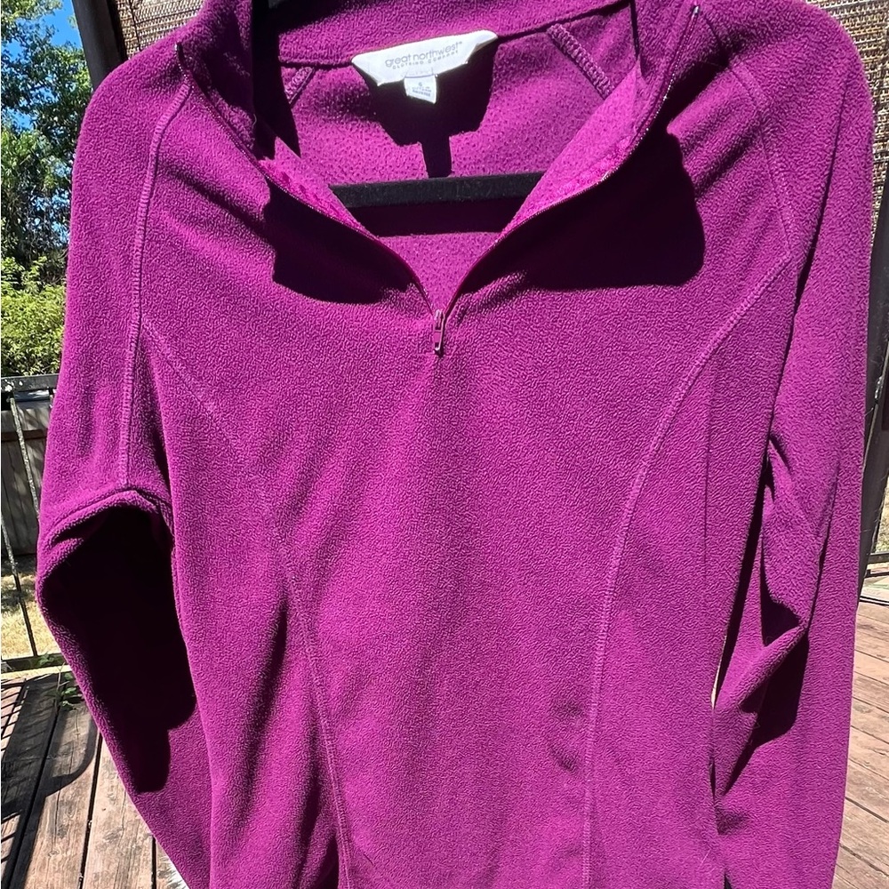 Great Northwest Clothing Company Purple Sweatshirt
